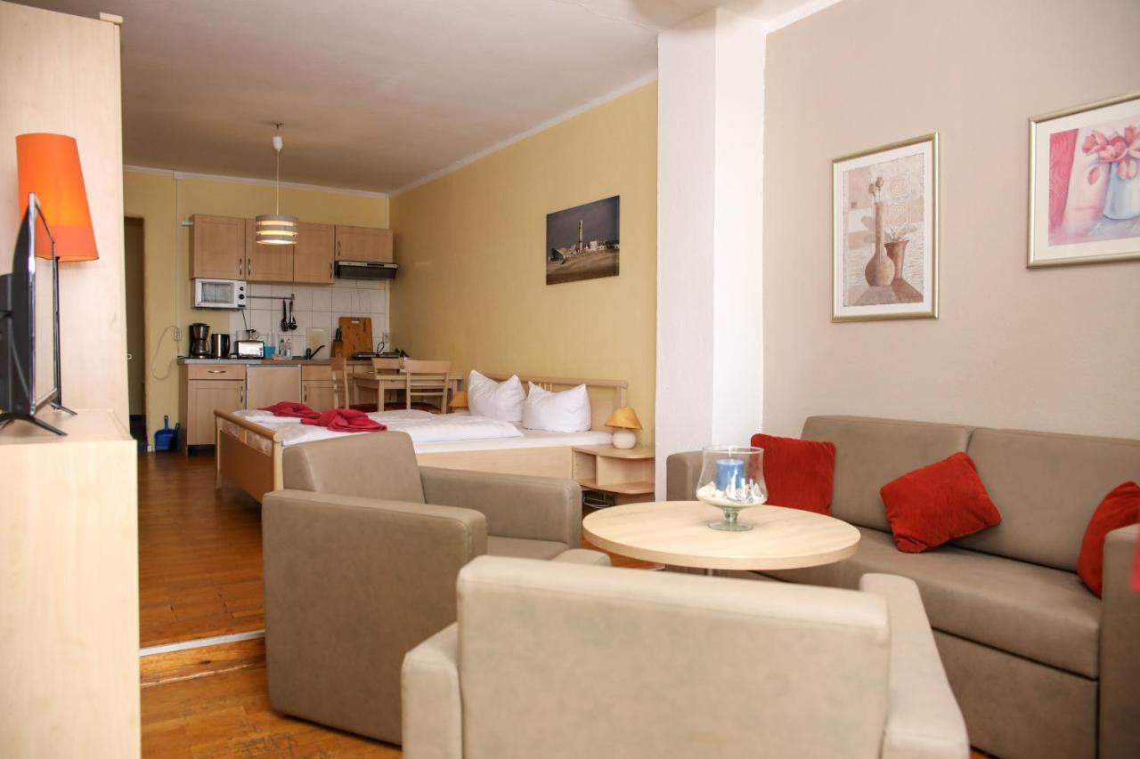 Warnemuende Am Alten Strom Homestay Rostock